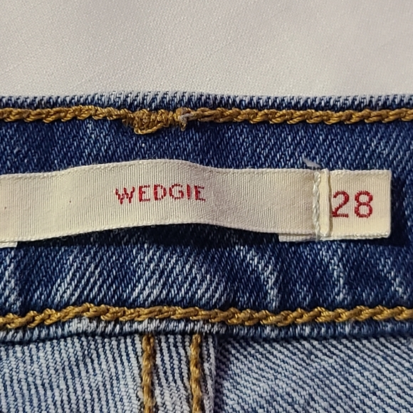 R. Levi's women's blue, wedgie, icon jeans, size 28 - Picture 11 of 13